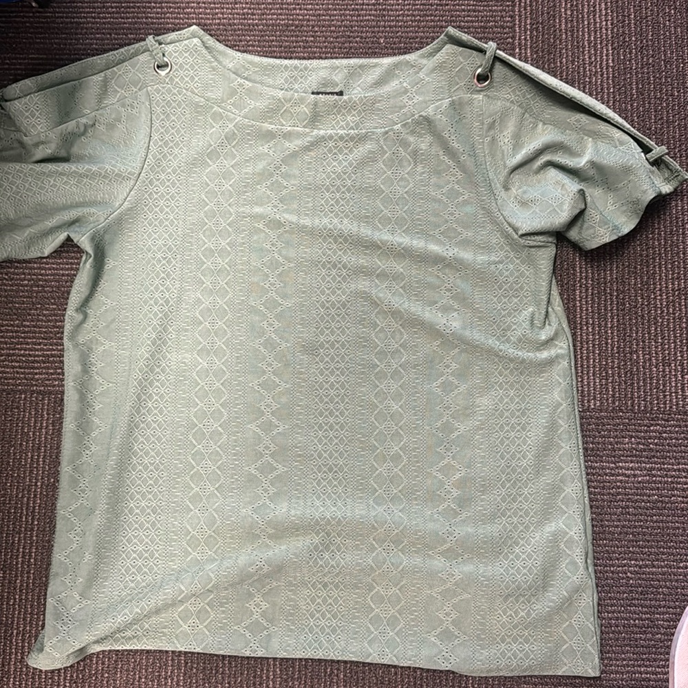 Blouse size large